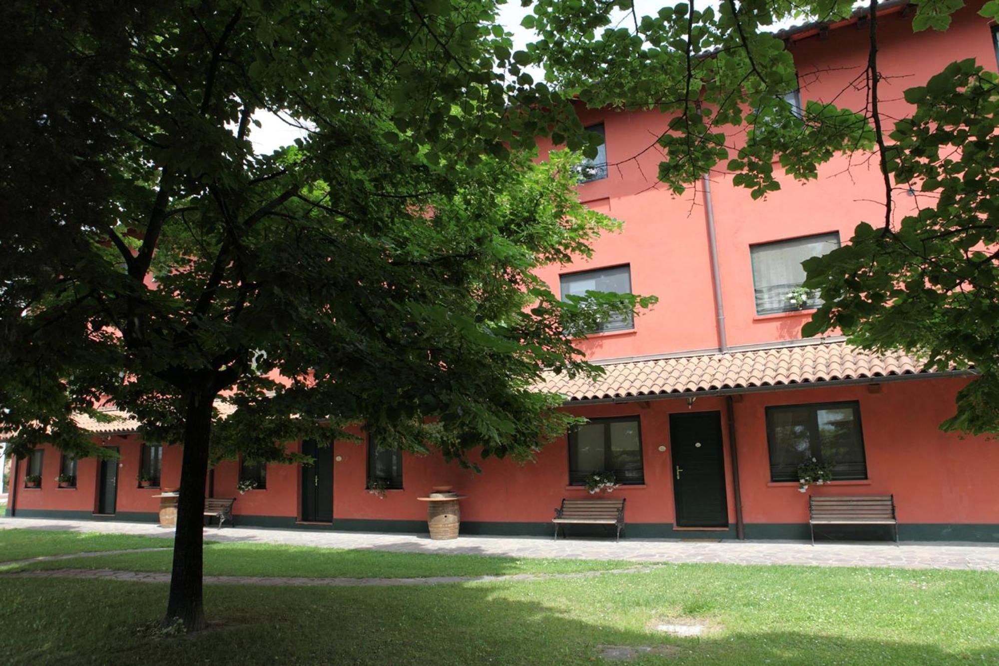 Agriturismo Isola Augusta Palazzolo dello Stella Exteriér fotografie