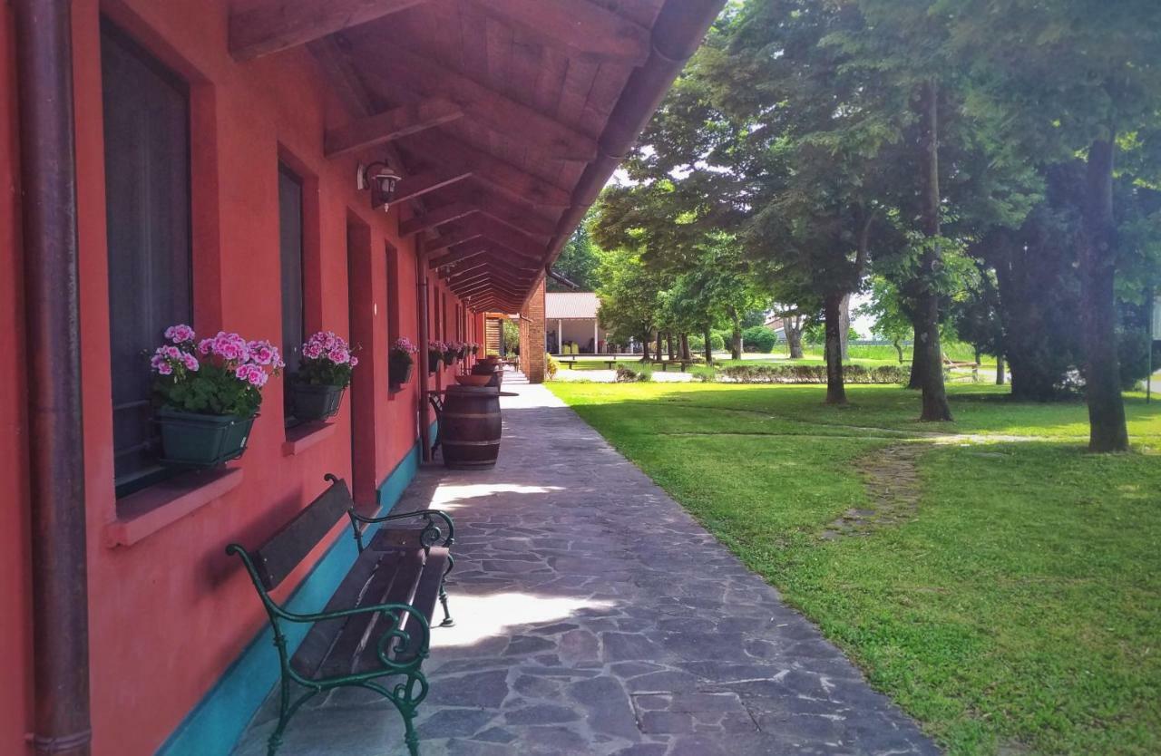 Agriturismo Isola Augusta Palazzolo dello Stella Exteriér fotografie
